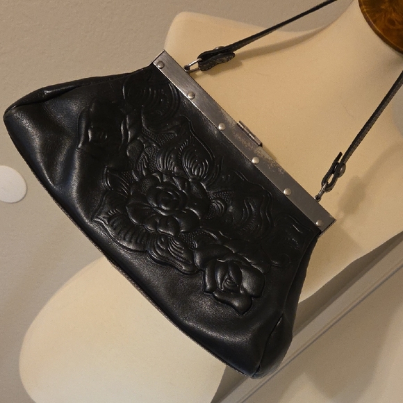Patricia Nash Black Floral Embossed Shoulder Bag - Picture 2 of 6